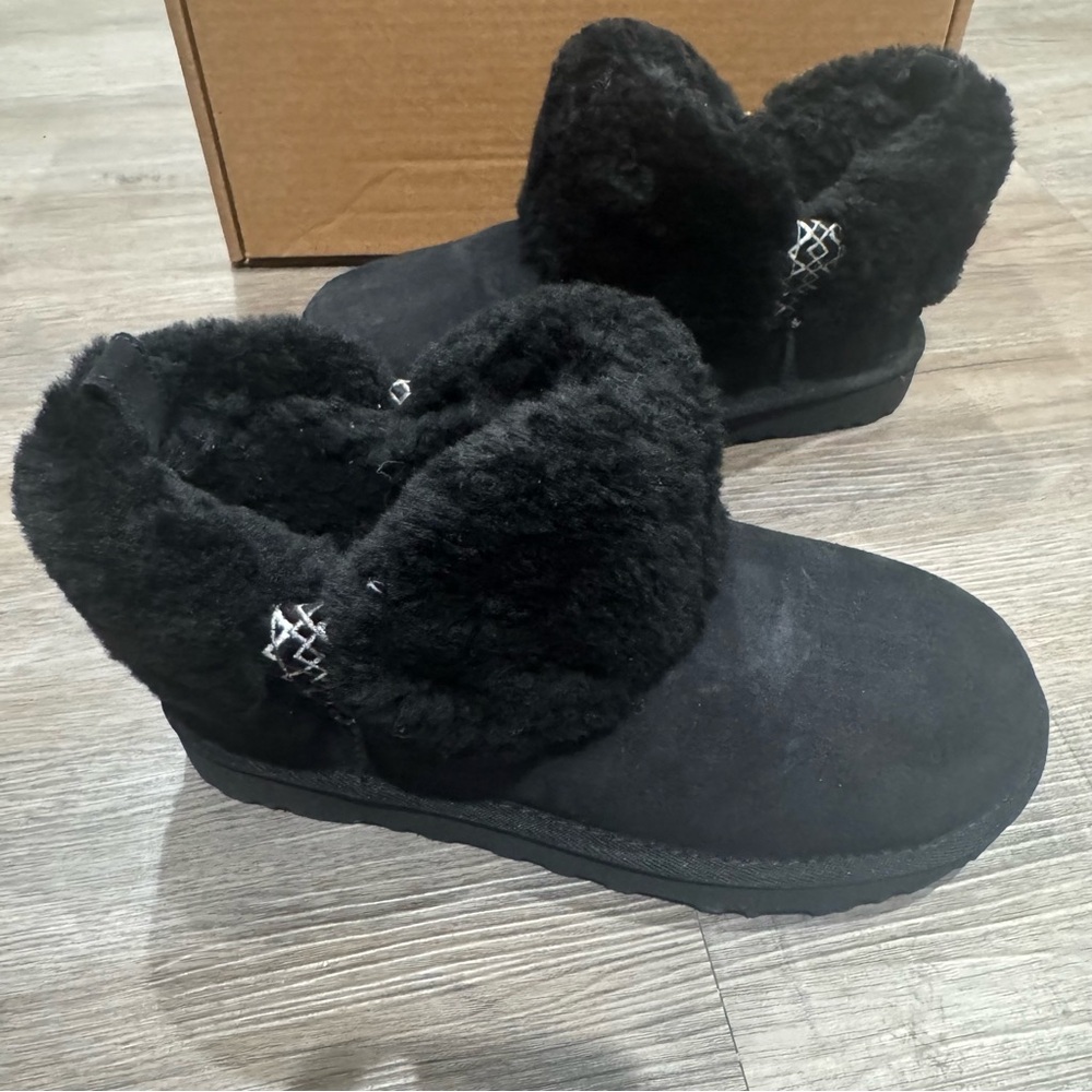 UGG Ultra Mini Braid Black Suede Boots